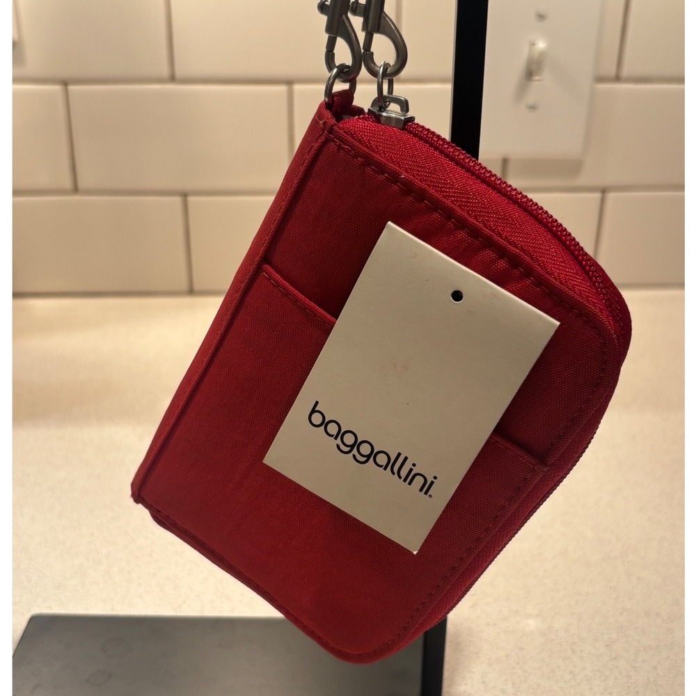 NWT Baggallini Essential Wallet Classic Collection Red Nylon Wristlet Travel